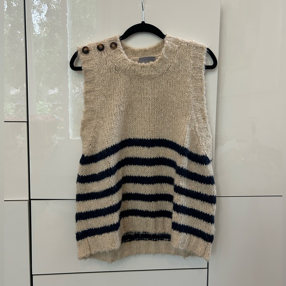 Culture wool/mohair/nylon vest size S